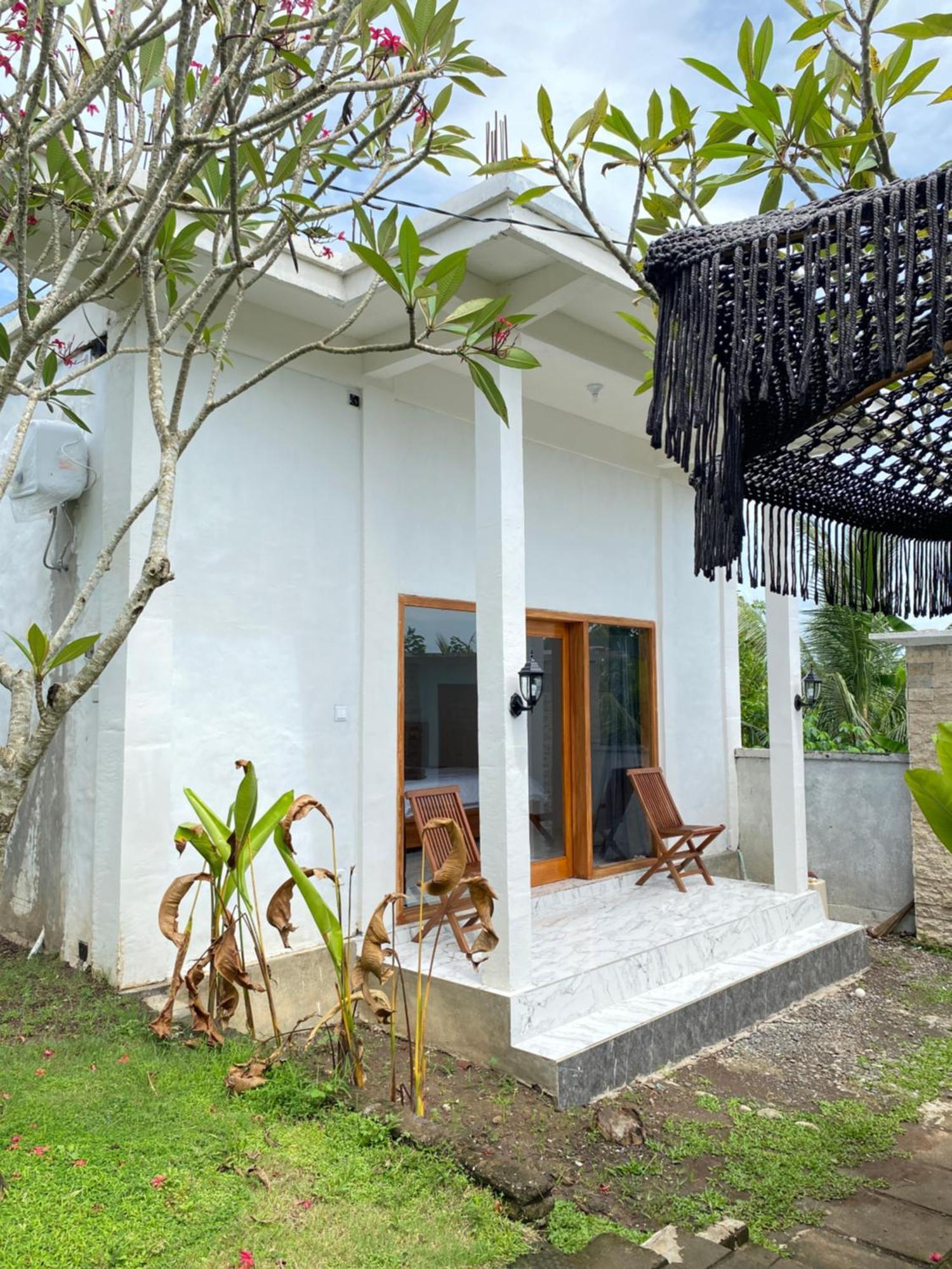 Sumbul View Surfcamp Hotel Airsatang Exterior foto